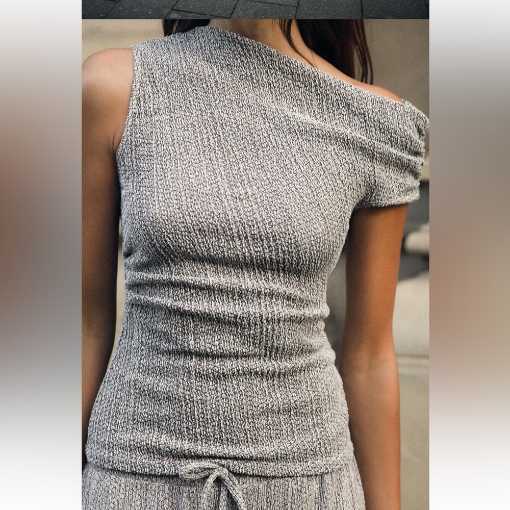 Zara Gray Textured Tank Top - Picture 2 of 5
